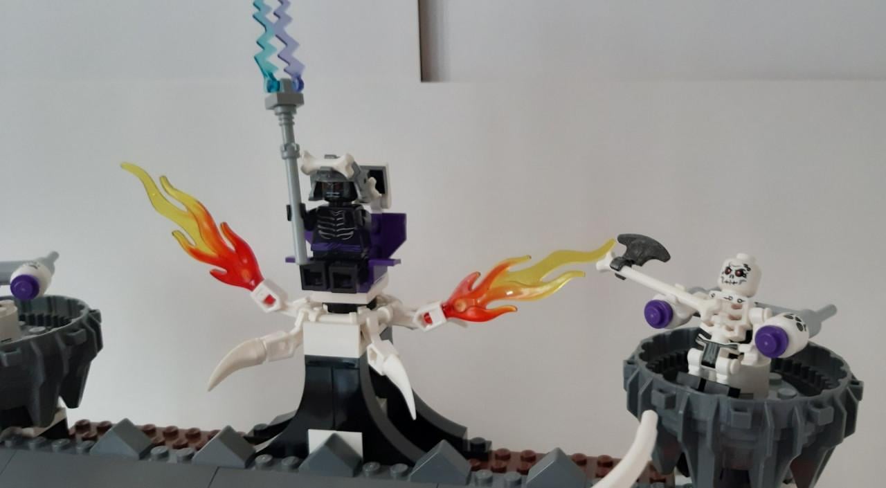 LEGO NINJAGO  2505: Spinner Duistere Fort Garmadon