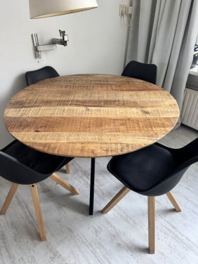 Ronde eetkamertafel
