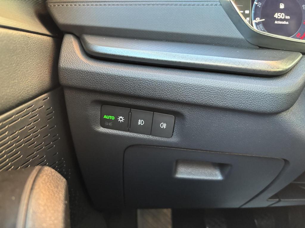 Skoda Octavia combi 1.0 tsi business edition