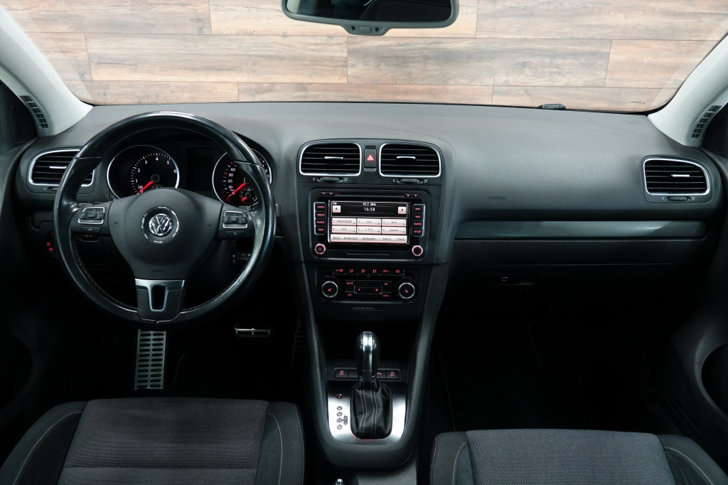 Volkswagen Golf 1.2 tsi highline | pdc | navi | stoelverw. |