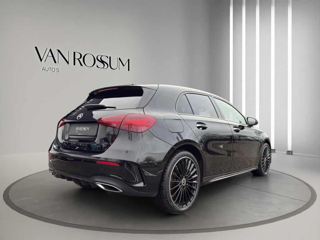 Mercedes-Benz A-Klasse 250 e amg line panoramadak | 19"velg | sfeer | elekt