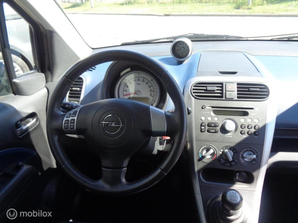 Opel Agila 1.0 edition/airco/lm velgen/donker glas/hele nette auto/slechts 