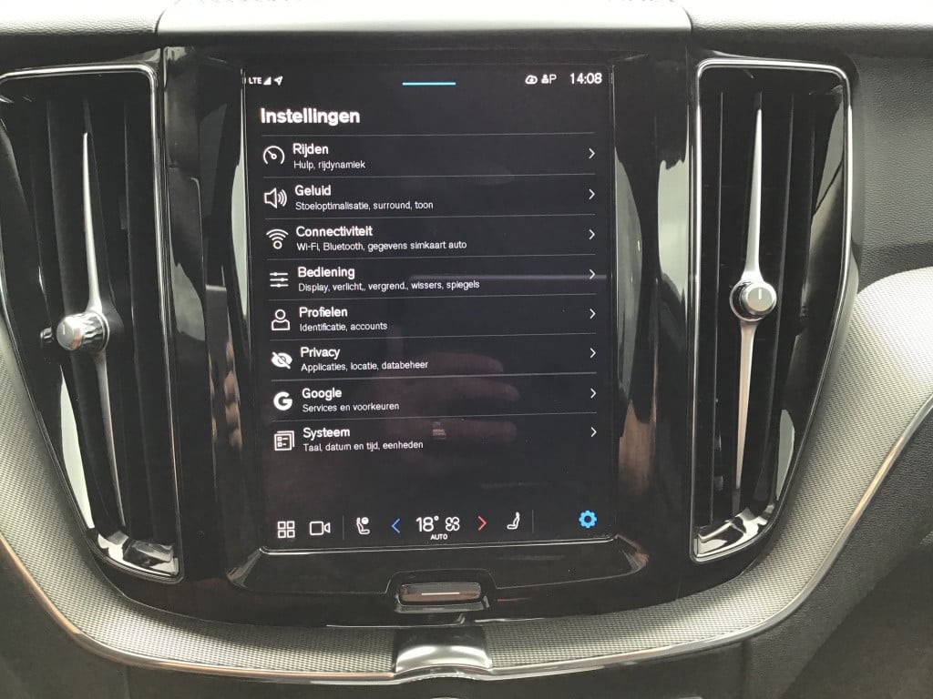 Volvo XC60 2.0 t6 awd plus + bright leder/360 cam./hk premium sound