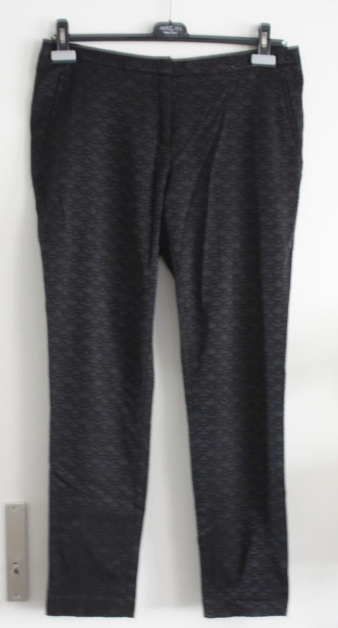 Zwarte pantalon met boogjes patroon maat 42