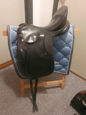 Kieffer dressuurzadel 18 inch