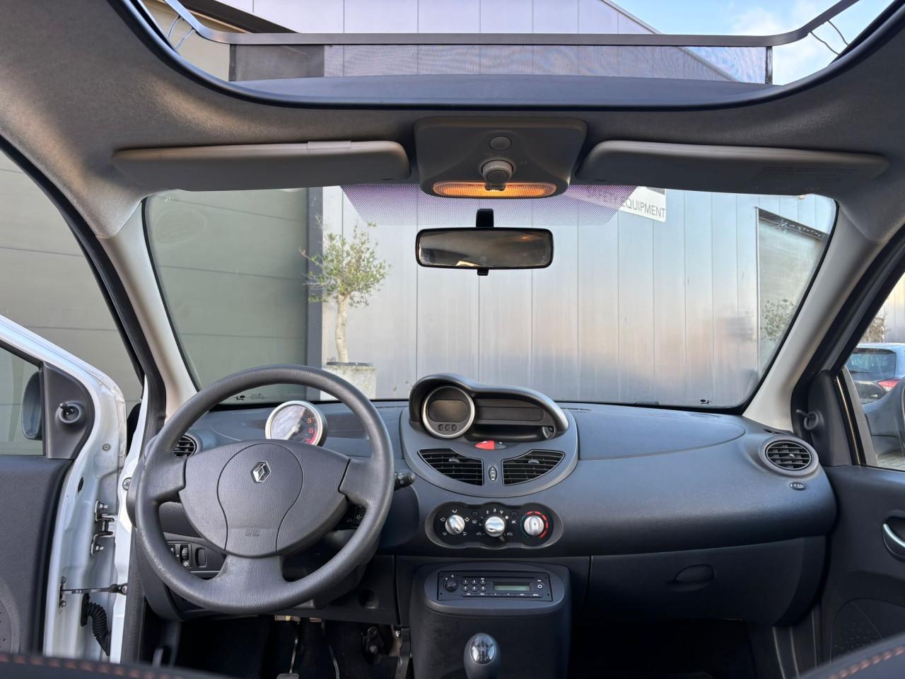 Renault Twingo 1.1 2009 Wit | 136.942 KM NAP | NIEUWE APK!