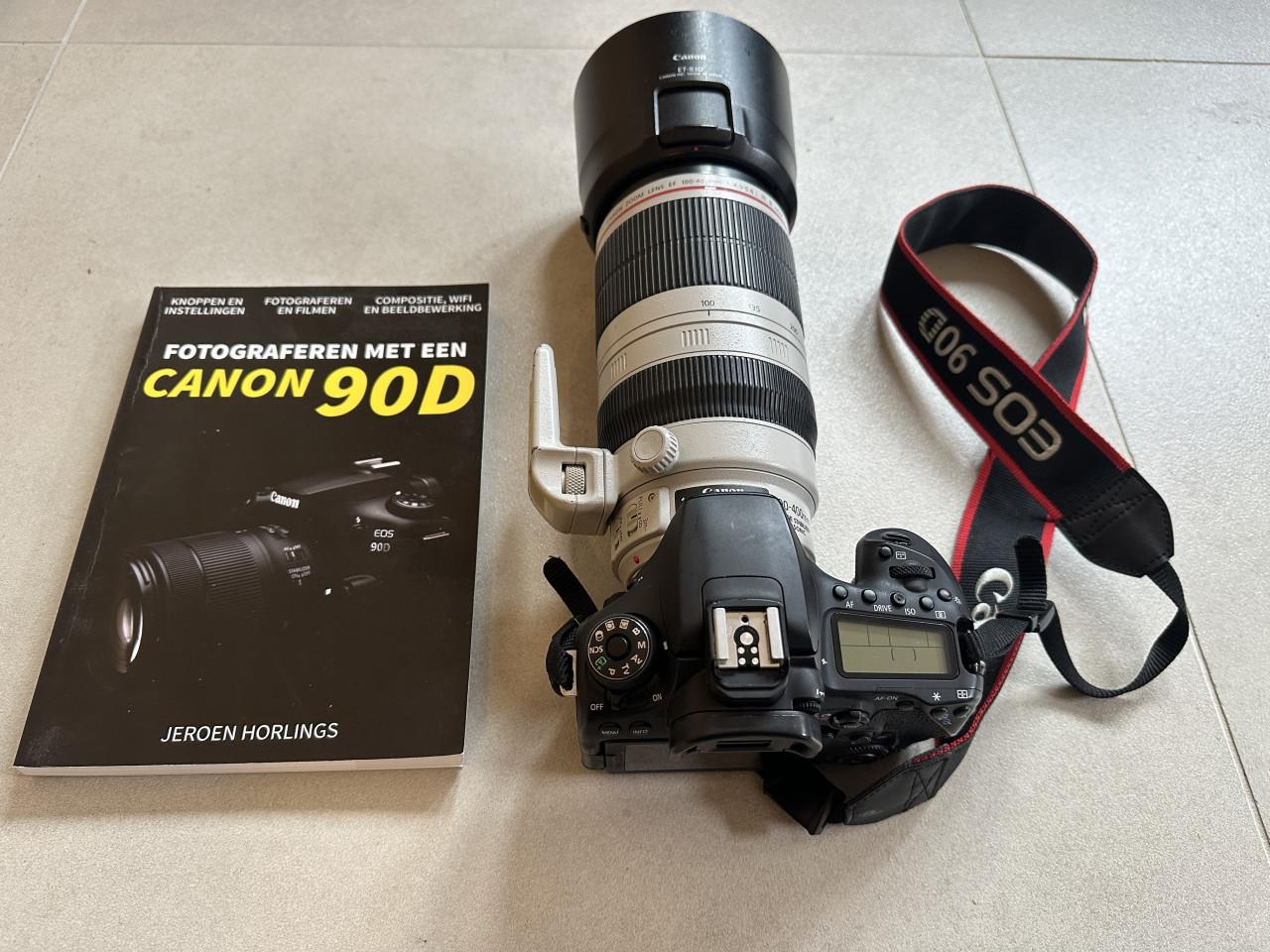 Fotocamera: Canon EOS 90D met 100-400 mm lens