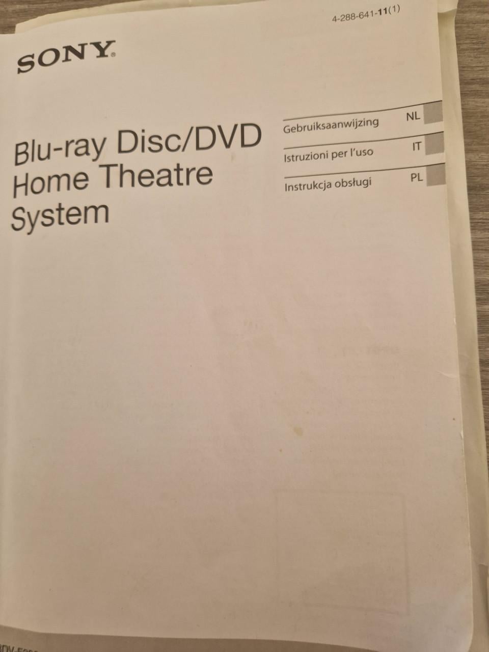 Blu-ray disc/DVD home Theatre System