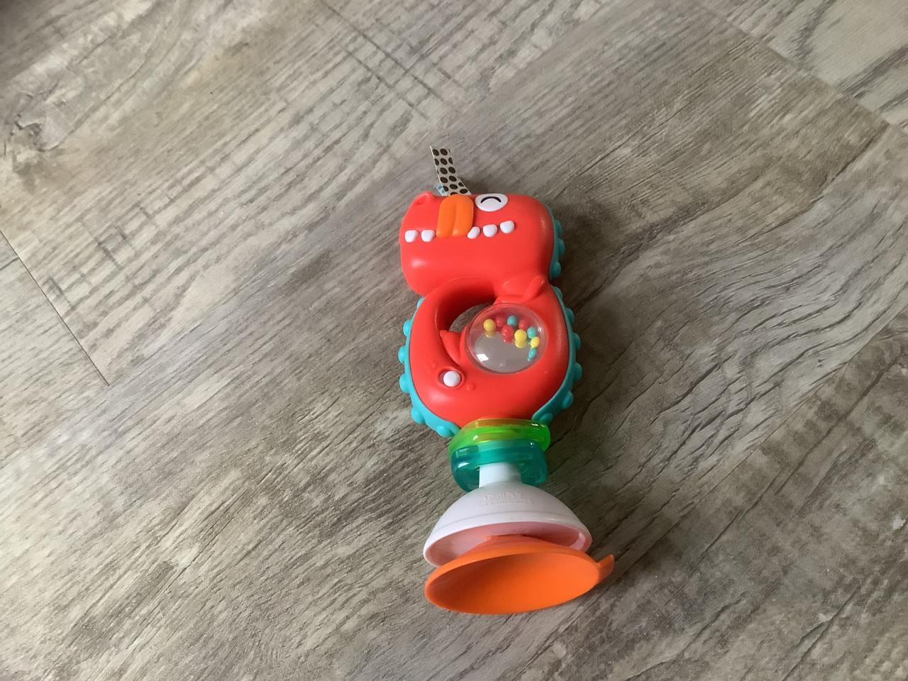 Clementoni - Rammelaar met muziek etc.