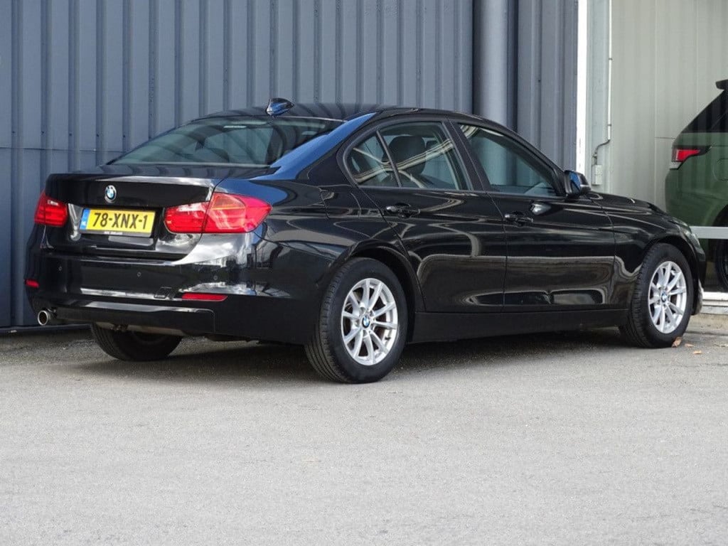 BMW 3-serie 320i executive