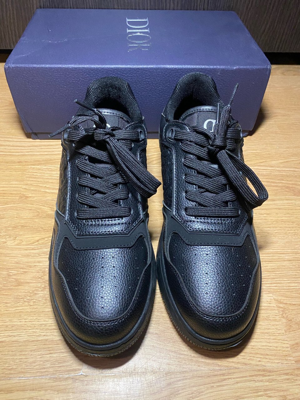 Dior B27 Zwart