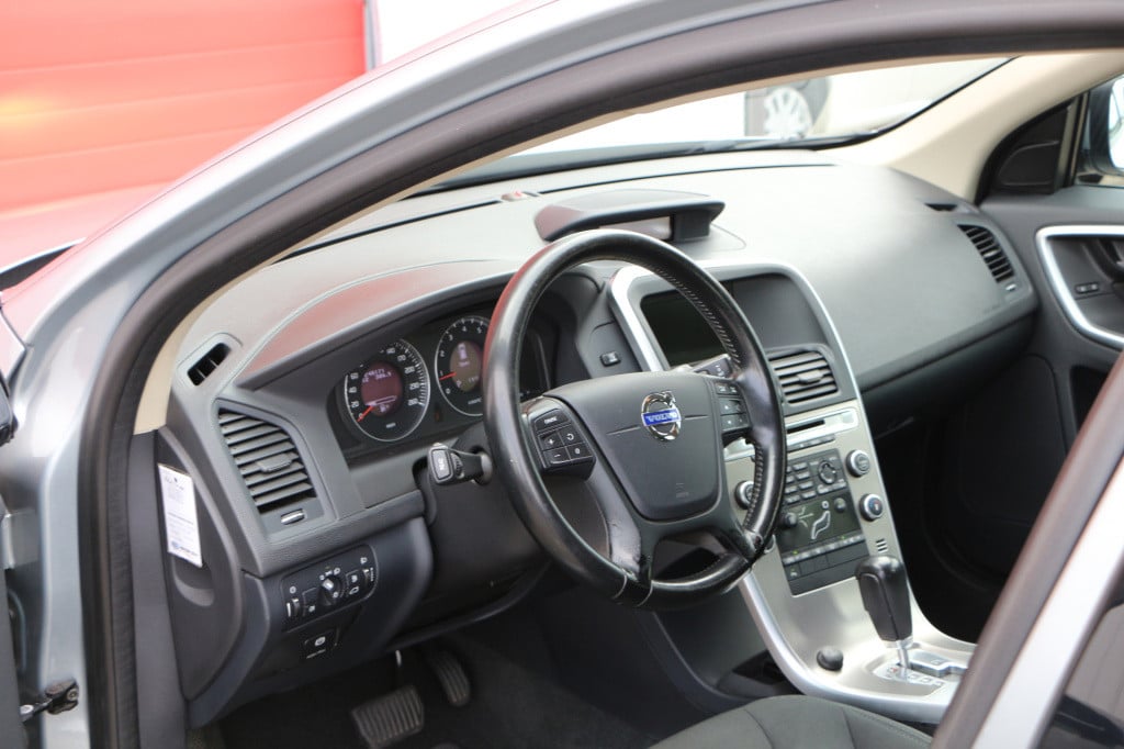 Volvo XC60 2.0t kinetic