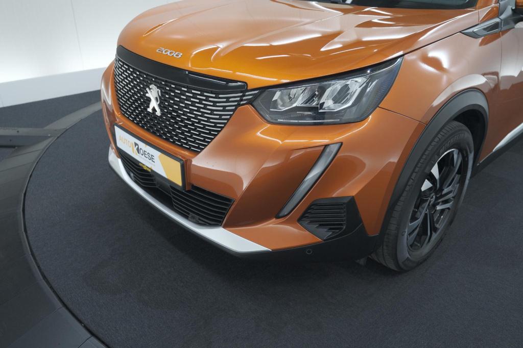 Peugeot 2008 puretech 130 allure pack | trekhaak | adaptieve cruise control
