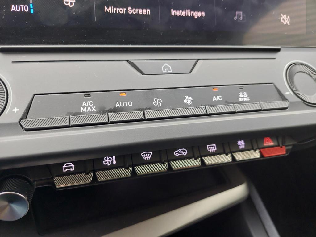 Peugeot 308 110 active pack business nav/clima/lmv