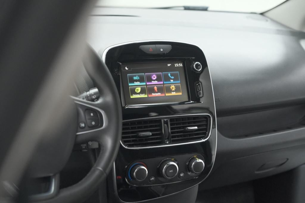 Renault Clio estate tce 90 limited | trekhaak | apple carplay | parkeersens