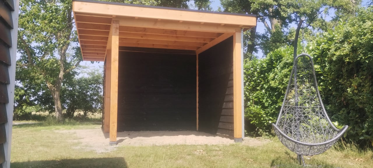 Diverse soorten Overkappingen tuinkamer pergola's en blokhutten