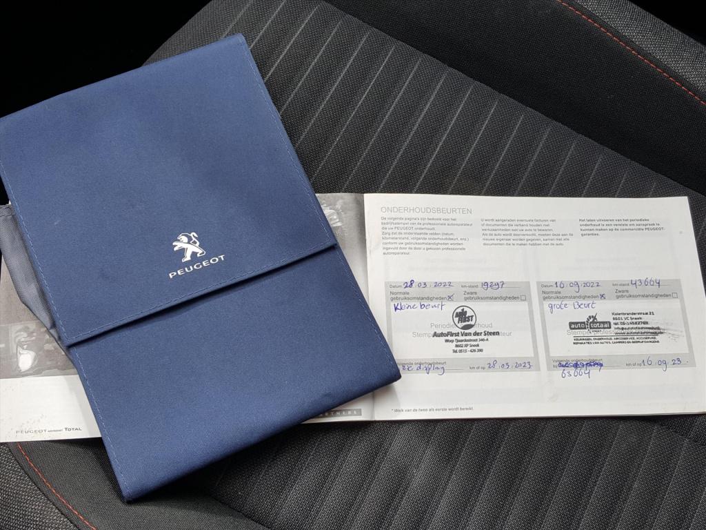 Peugeot 208 1.2 active 75pk navigatie | apple carplay & android auto | airc