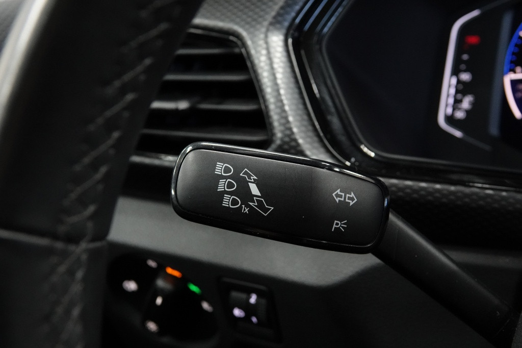 Volkswagen T-cross 1.0 tsi | led | acc | carplay | pdc |