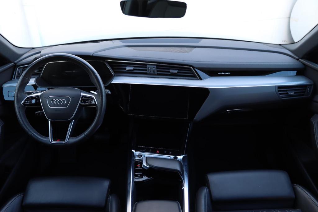 Audi E-tron 55 quattro s edition 95 kwh 408pk | soh 95,8% |