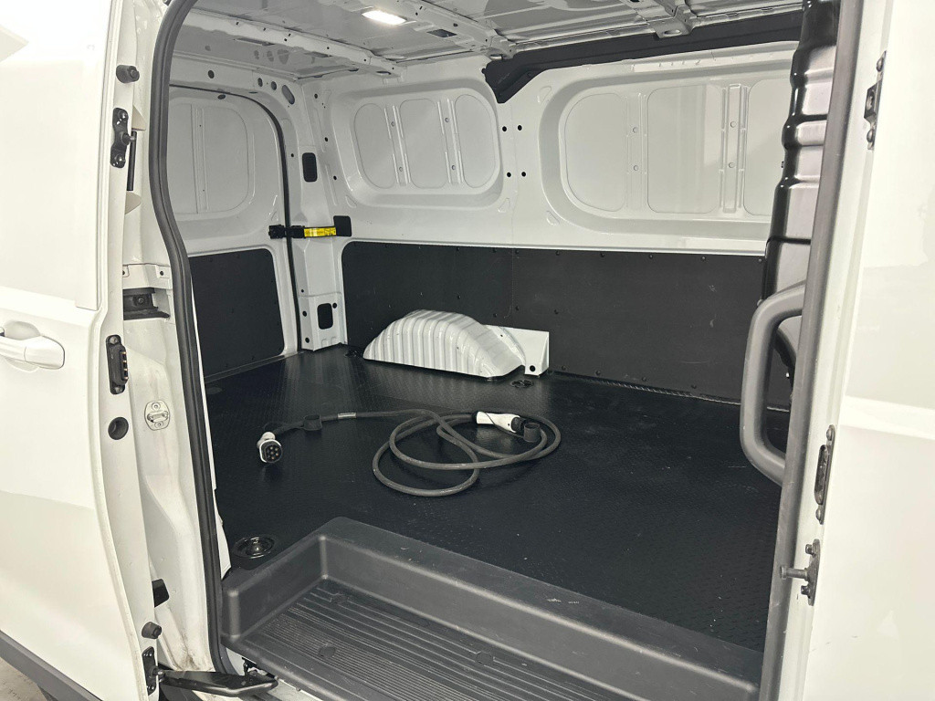 Maxus Edeliver7 l1h1 88 kwh maxus edeliver7 l1h1 88 kwh | trekhaak 1.500 kg