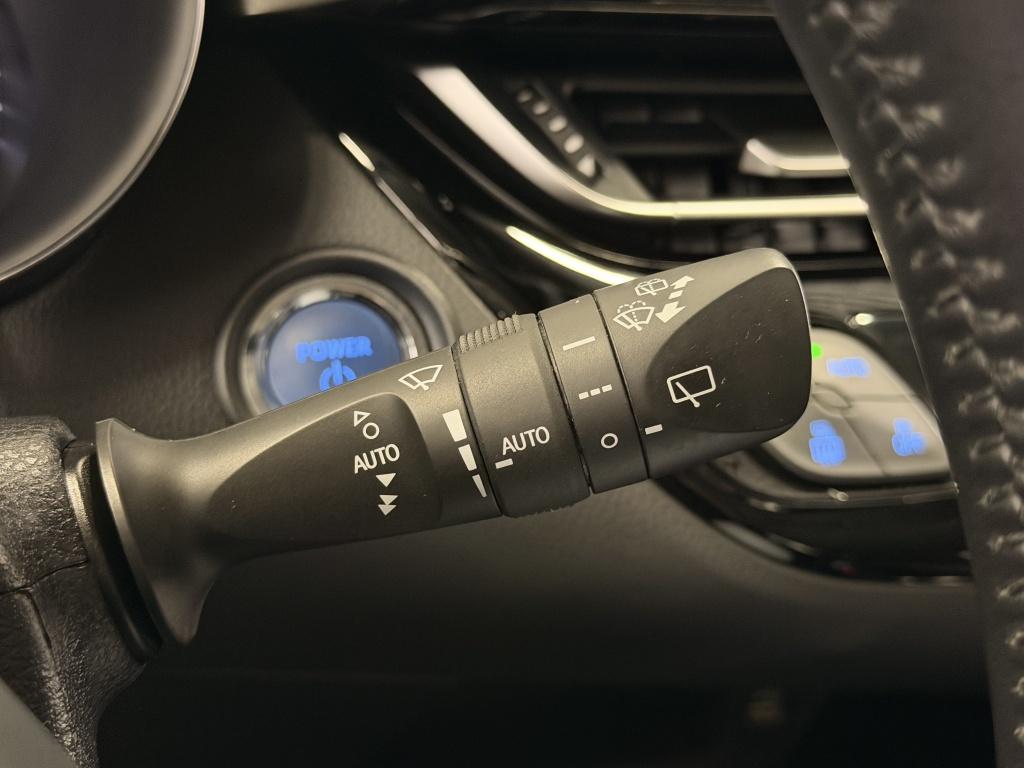 Toyota C-hr 1.8 hybrid dynamic | camera | navigatie |