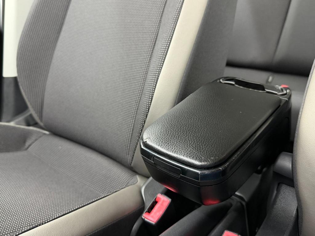 Volkswagen UP! occasion 1.0 high up! bluemotion | grijs | tweedehands volks