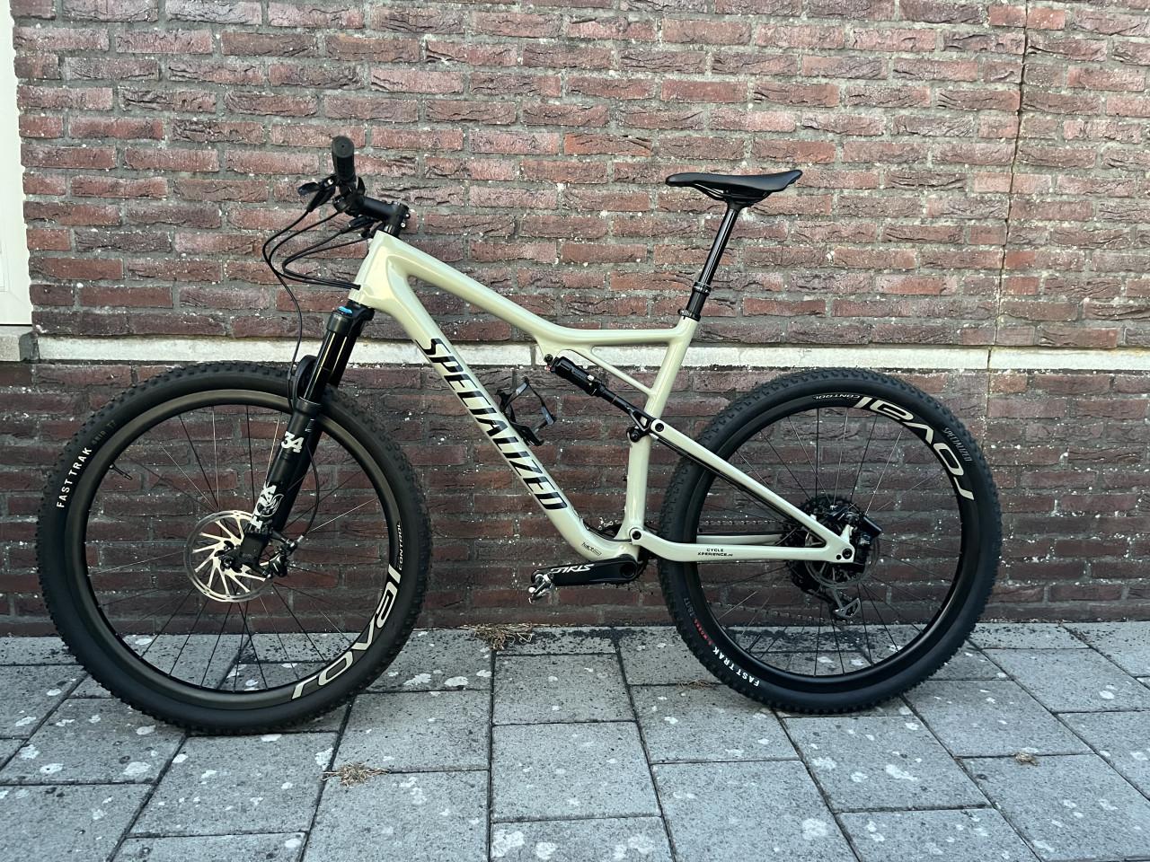 Specialized epic expert evo carbon XL