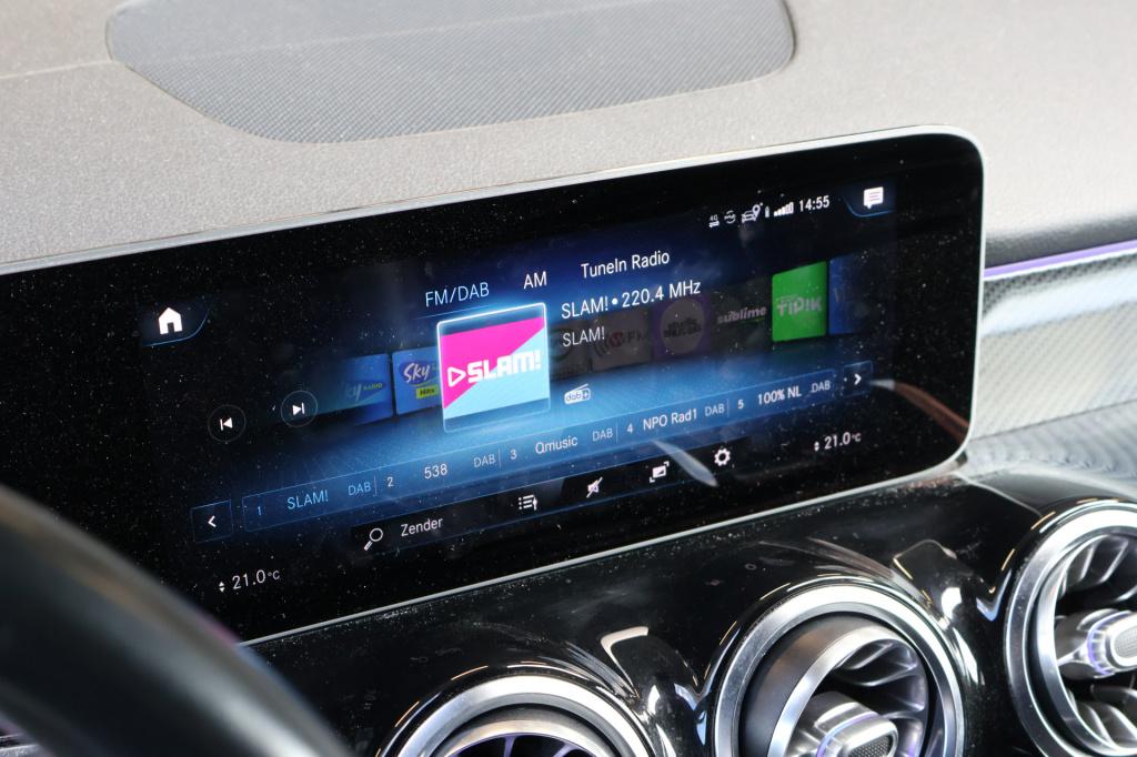 Mercedes-Benz Glb 180 d premium amg i btwi l camera l smartphone integratie
