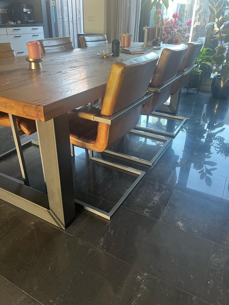 6 leren eetkamerstoelen