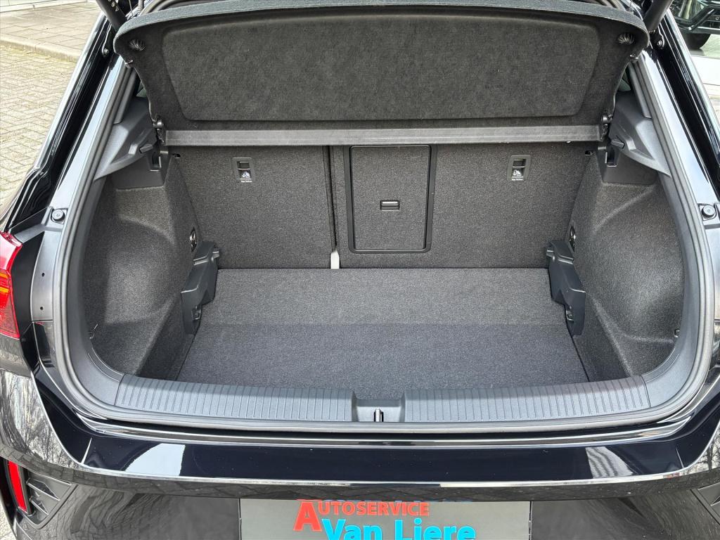 Volkswagen T-roc 1.5 tsi 150pk 7-dsg r-line|camera| dodehoek|carplay|led| r