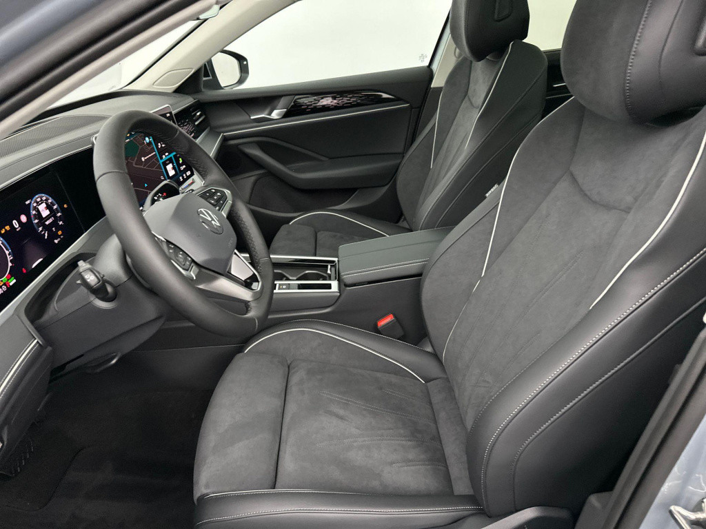 Volkswagen Passat variant elegance business 1.5 ehybrid 150 kw / 204 pk var