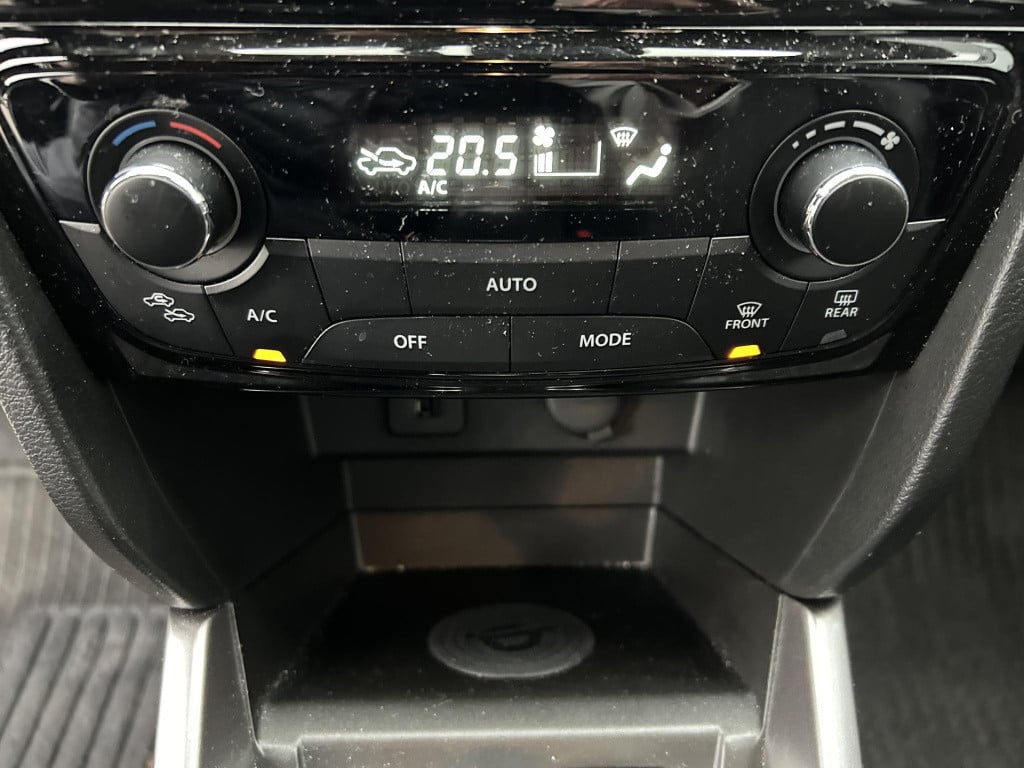 Suzuki Vitara 1.4 boosterjet style smart hybrid