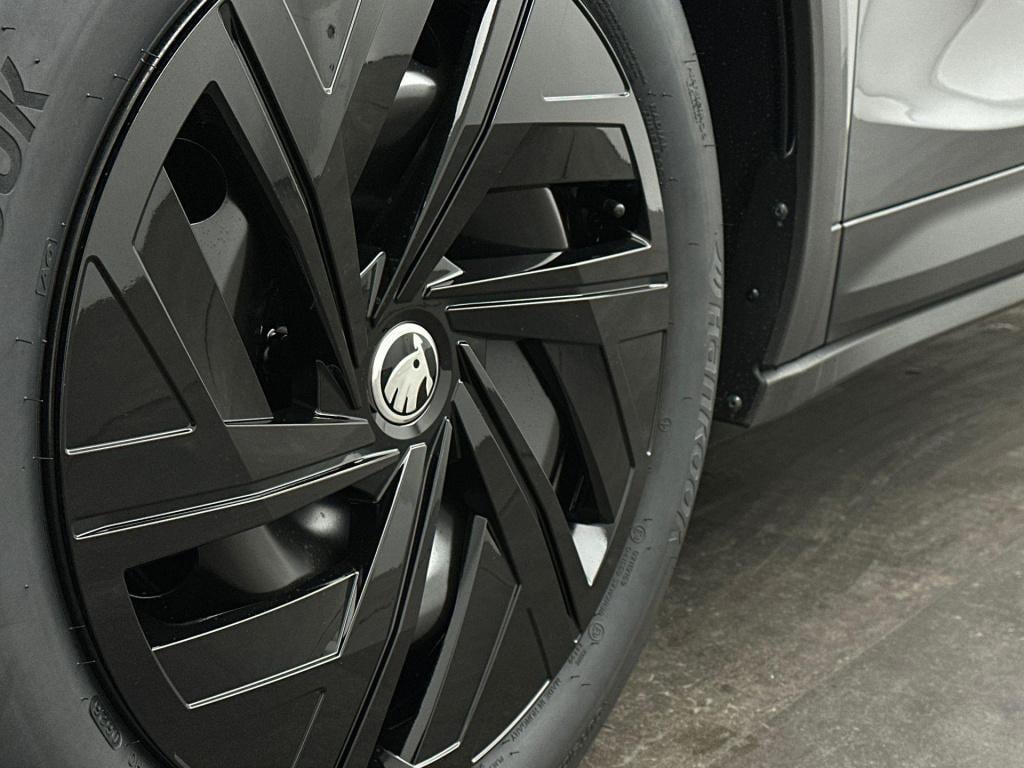 Skoda Elroq limited 50 elektromotor 125 kw / 170 pk suv elektr