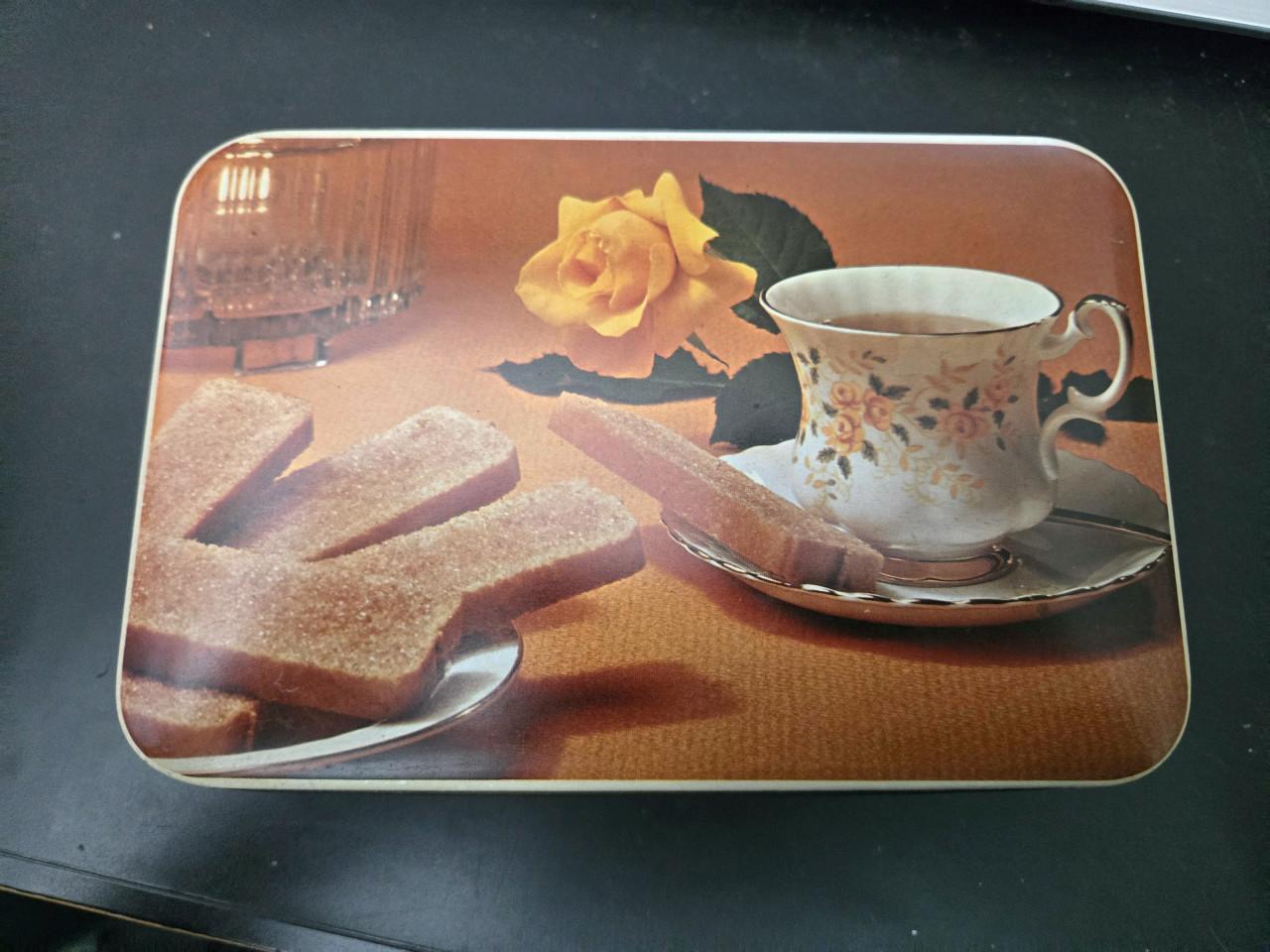 Vintage Verkade koektrommel  17.5x11.5x5.5cm