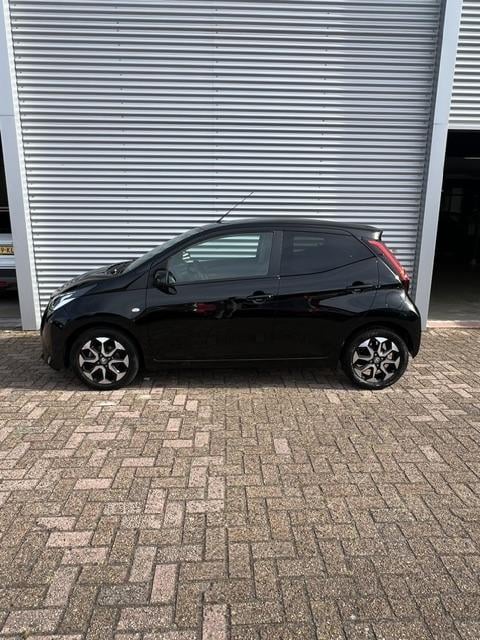 Toyota Aygo 1.0 vvt-i x-cite lage km-stand! 1e eigenaar, dealer oh