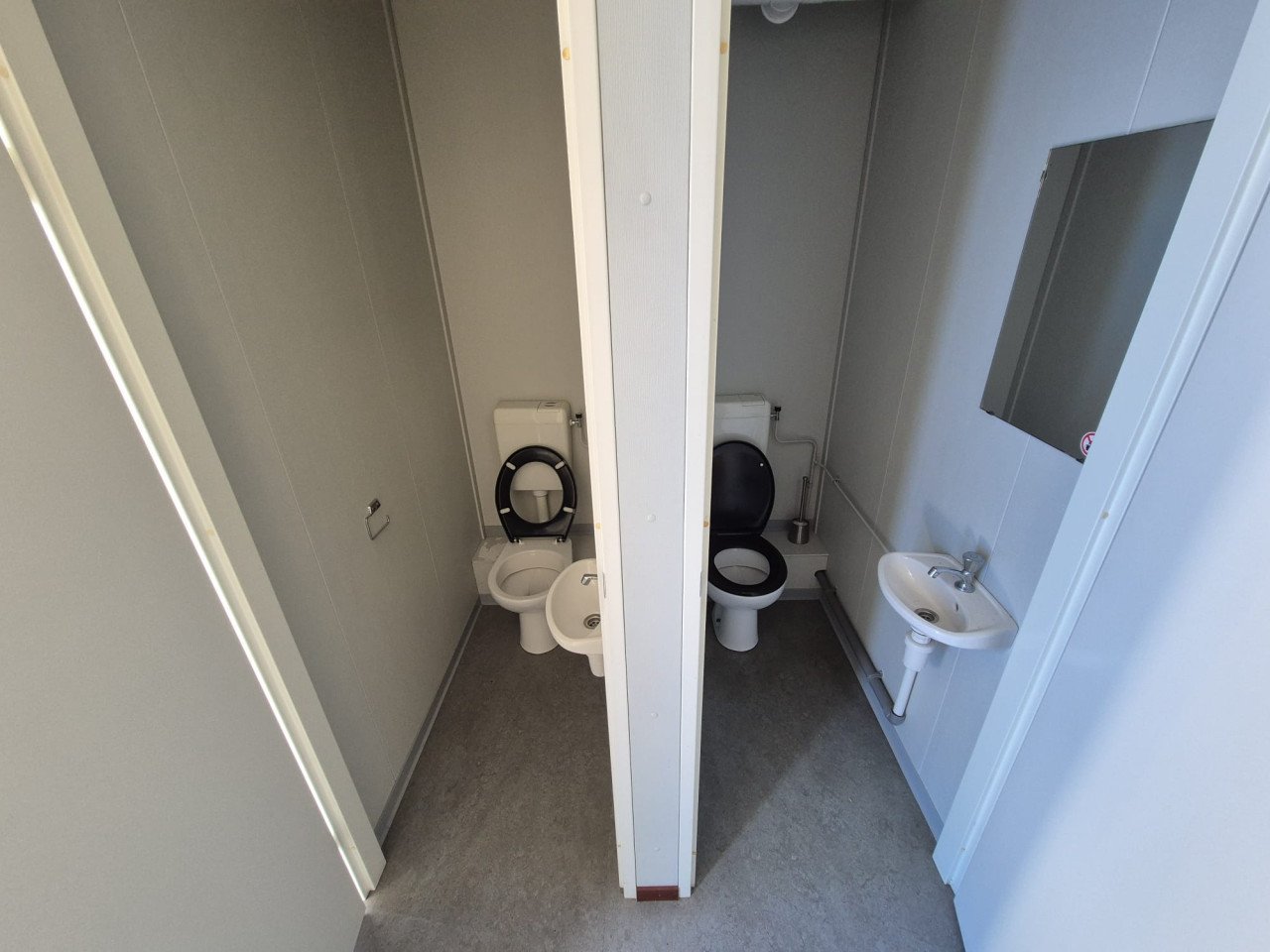 6x3m kantoorunit / woonunit / schaftkeet / bouwkeet keuken toiletten