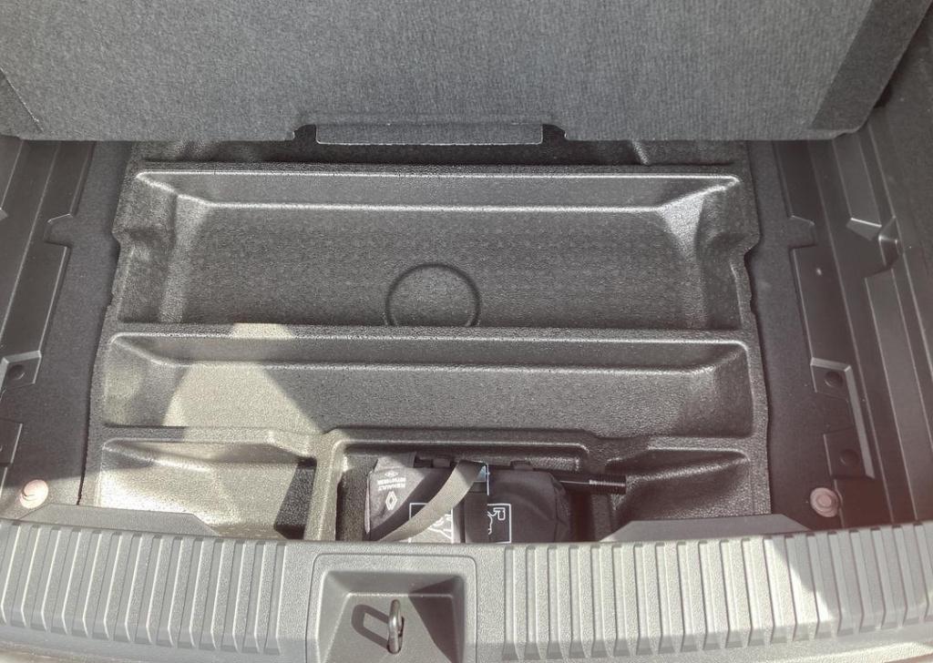 Renault Austral 1.2 mild hybrid 160 x-tronic techno - pack solid / pack saf