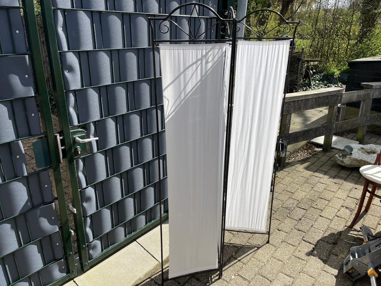 Kamerscherm, metalen frame