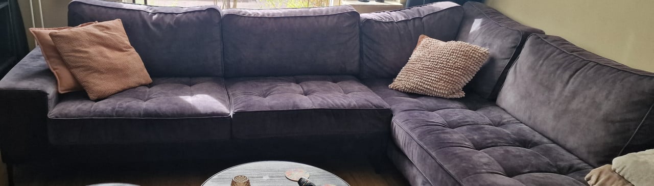 Bank en eetkamer stoelen