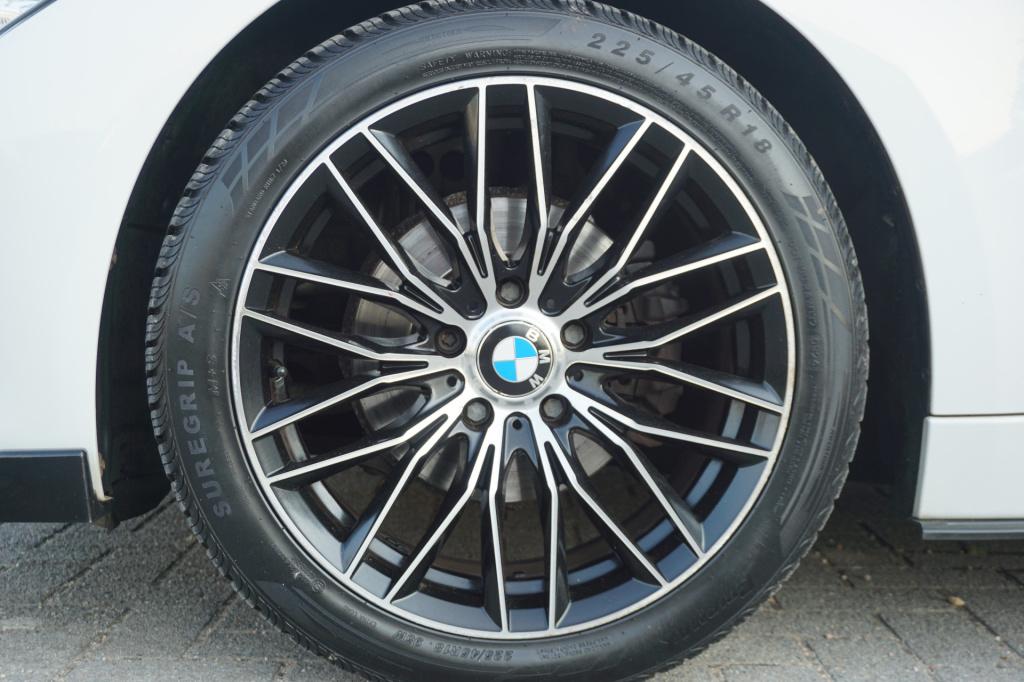 BMW 3-serie 320i efficientdynamics edition executive climate / navi / cruis