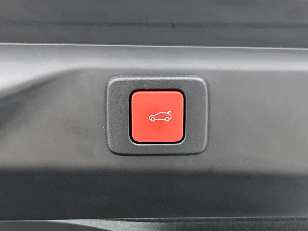 Peugeot 3008 1.2 hybrid 145 gt | rijklaar |