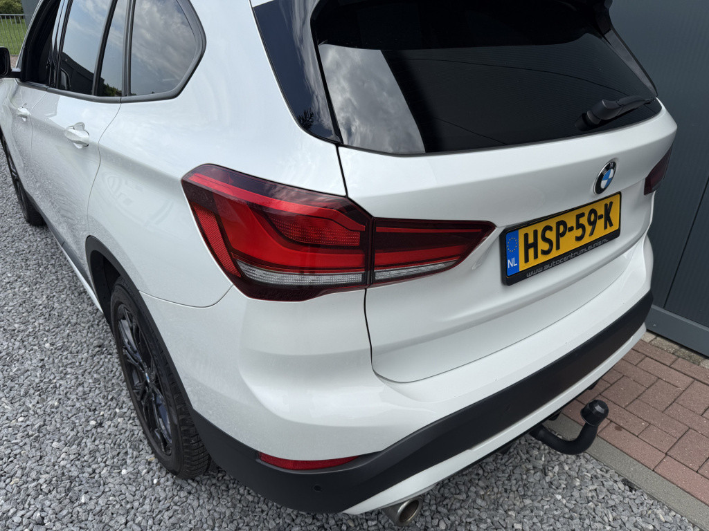 BMW X1 s-drive18i 140pk high executive