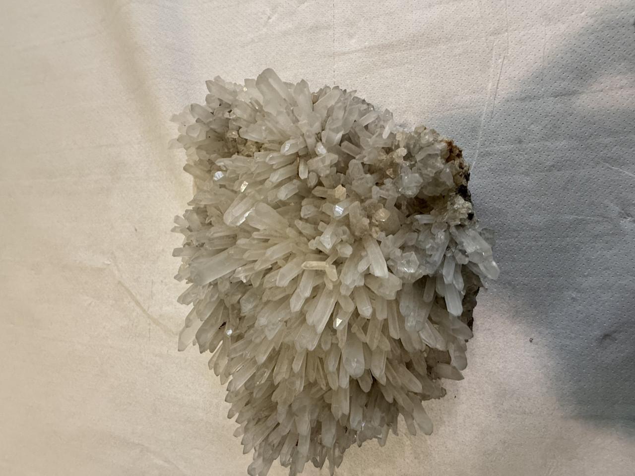 Mineralen: bergkristal cluster