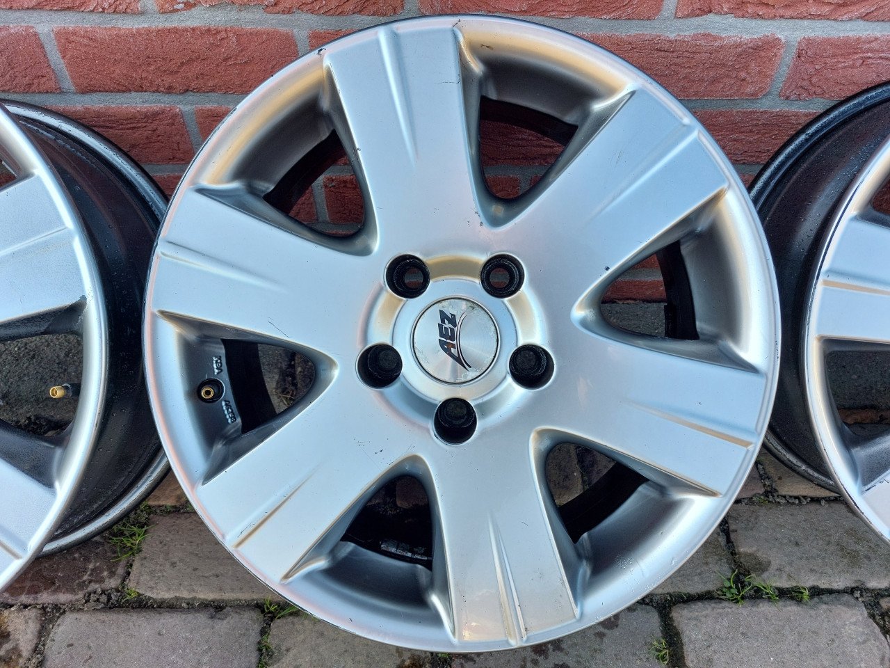 Set 16 inch AEZ lichtmetalen wielen