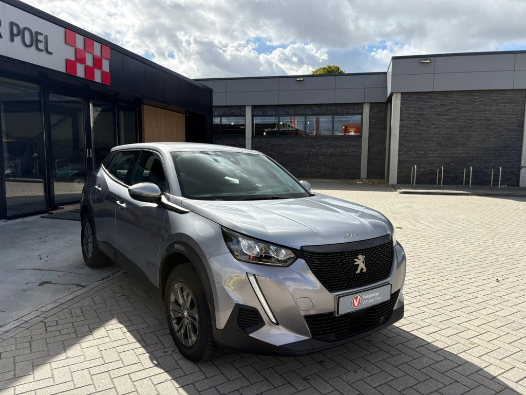 Peugeot 2008 1.2 puretech blue lease active
