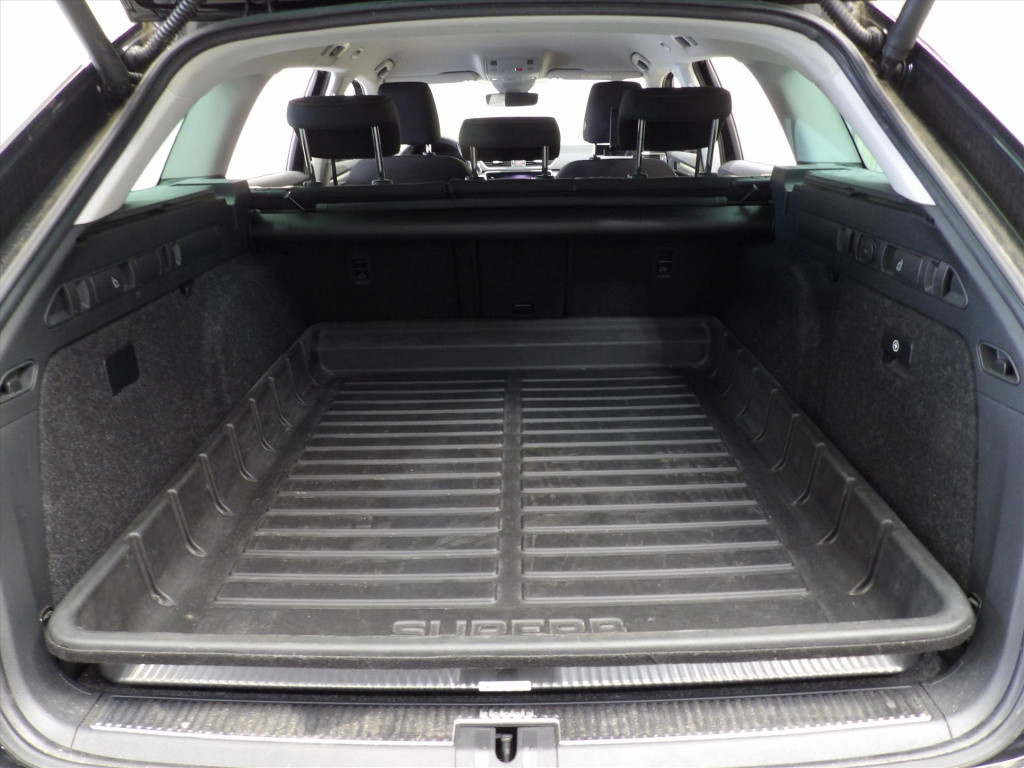 Skoda Superb combi 1.4 tsi phev 217pk dsg-6 style