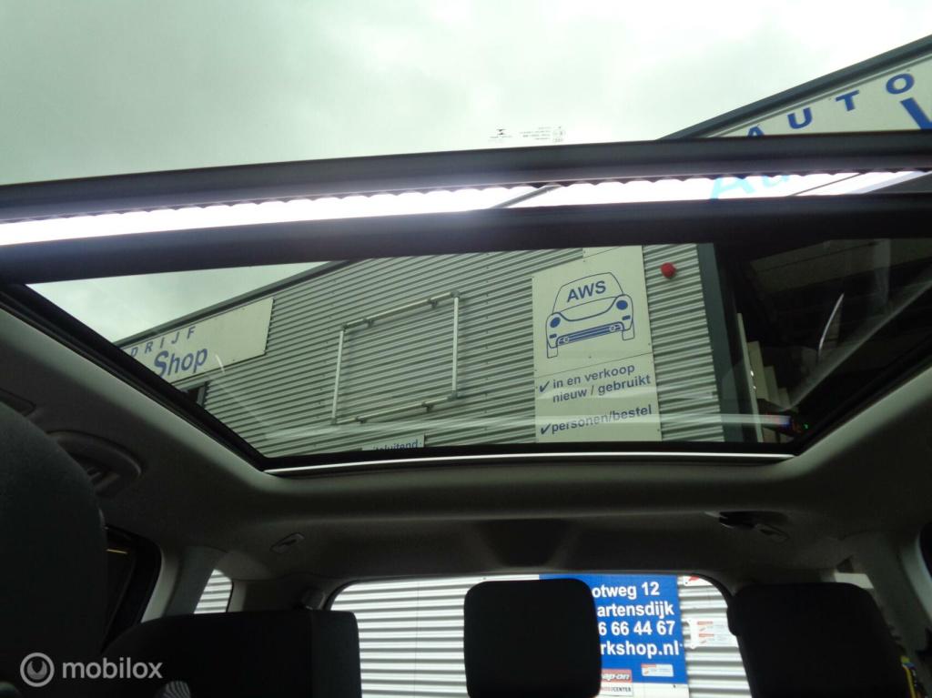 Volkswagen Touran 1.5 tsi comfortline business 7p/airco/pano/stoelverw/came