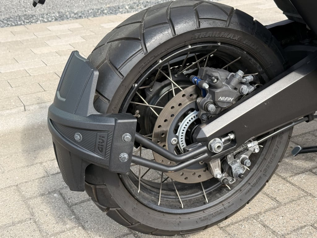 Honda Nc 750 x-adv | adventure pack | btw | akrapovic | sp-connect houder |