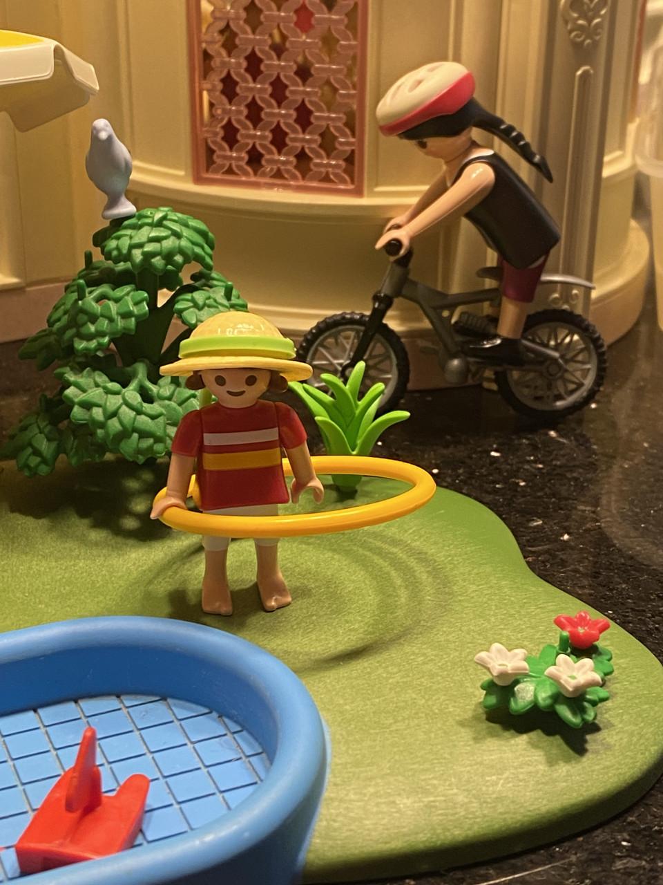 Playmobil zwembad met kinderen moeder en mountainbikesters