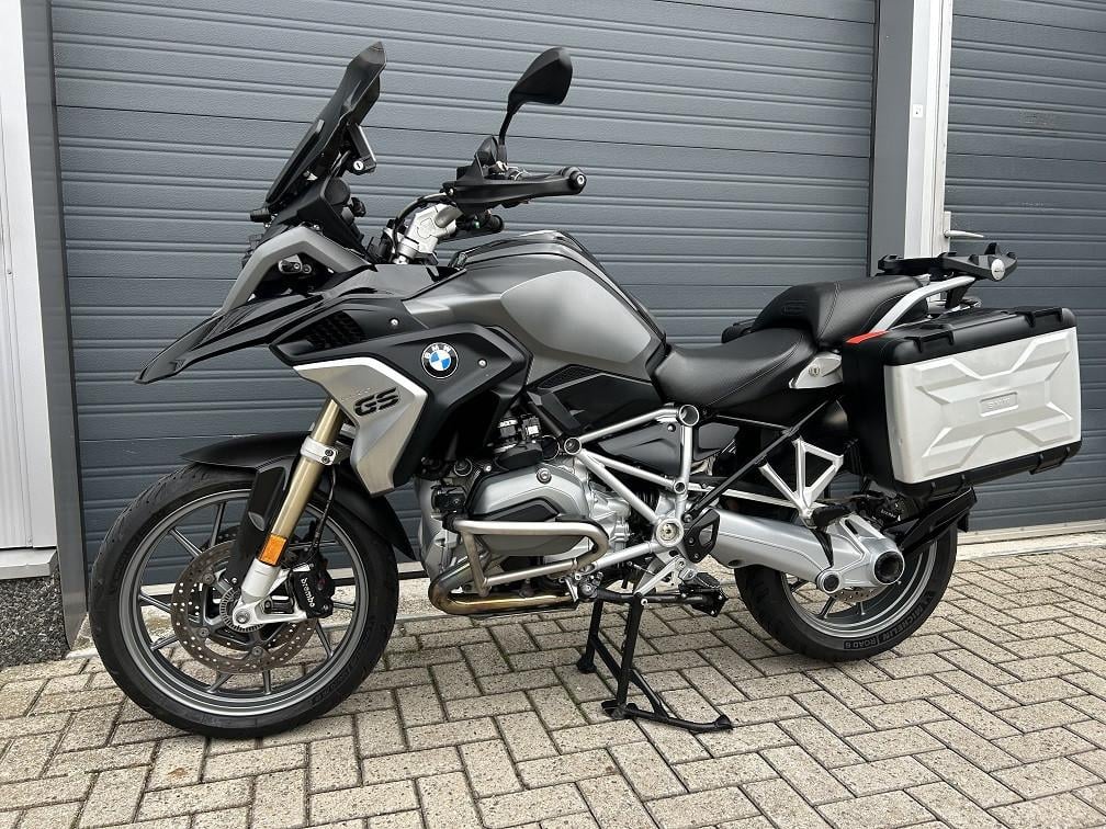 Bomvolle BMW R1200GS LC uit 2017 met 73dkm, 1e eigenaar + historie €10500,-
